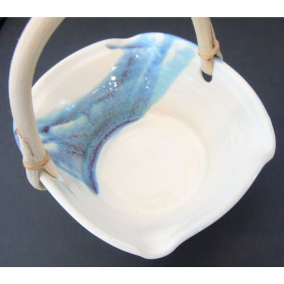 Studio Art Pottery BASKET w/ BAMBOO HANDLE 8" Ocean Sea Blue Cream Artist Signed - Picture 6 of 7